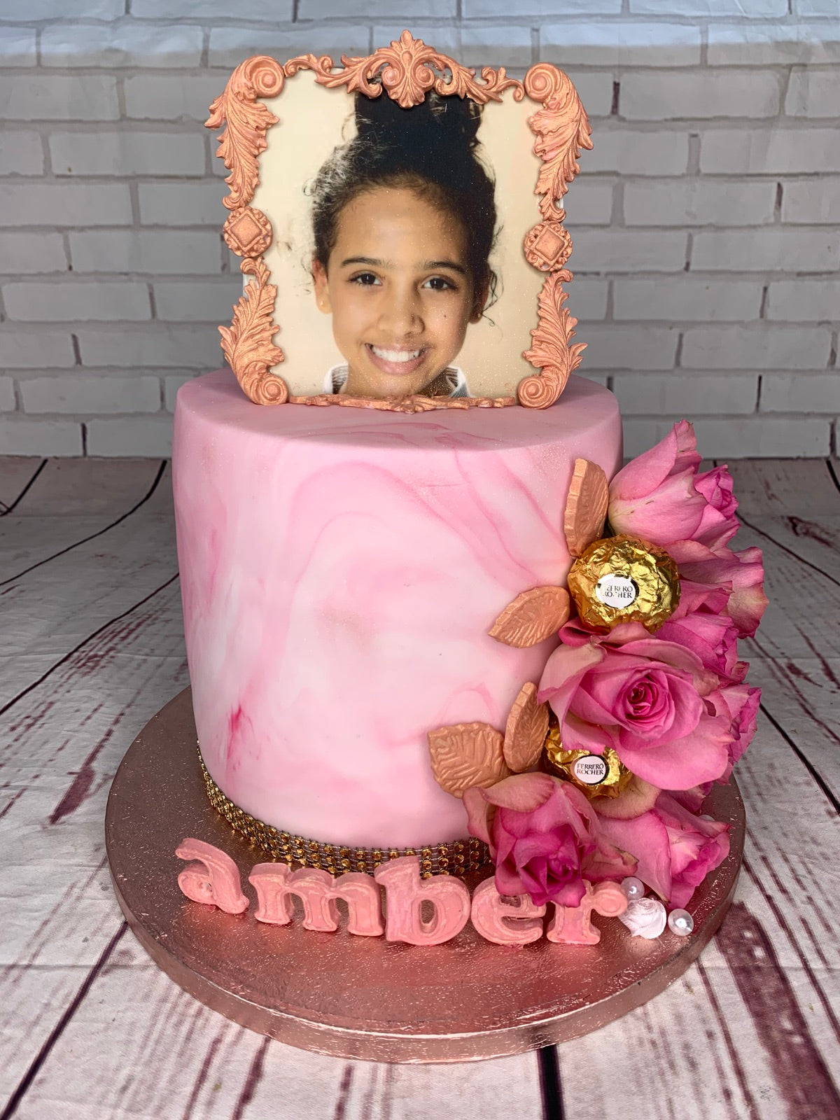 Decorated cupcake box by Dimple Boy Cupcakes