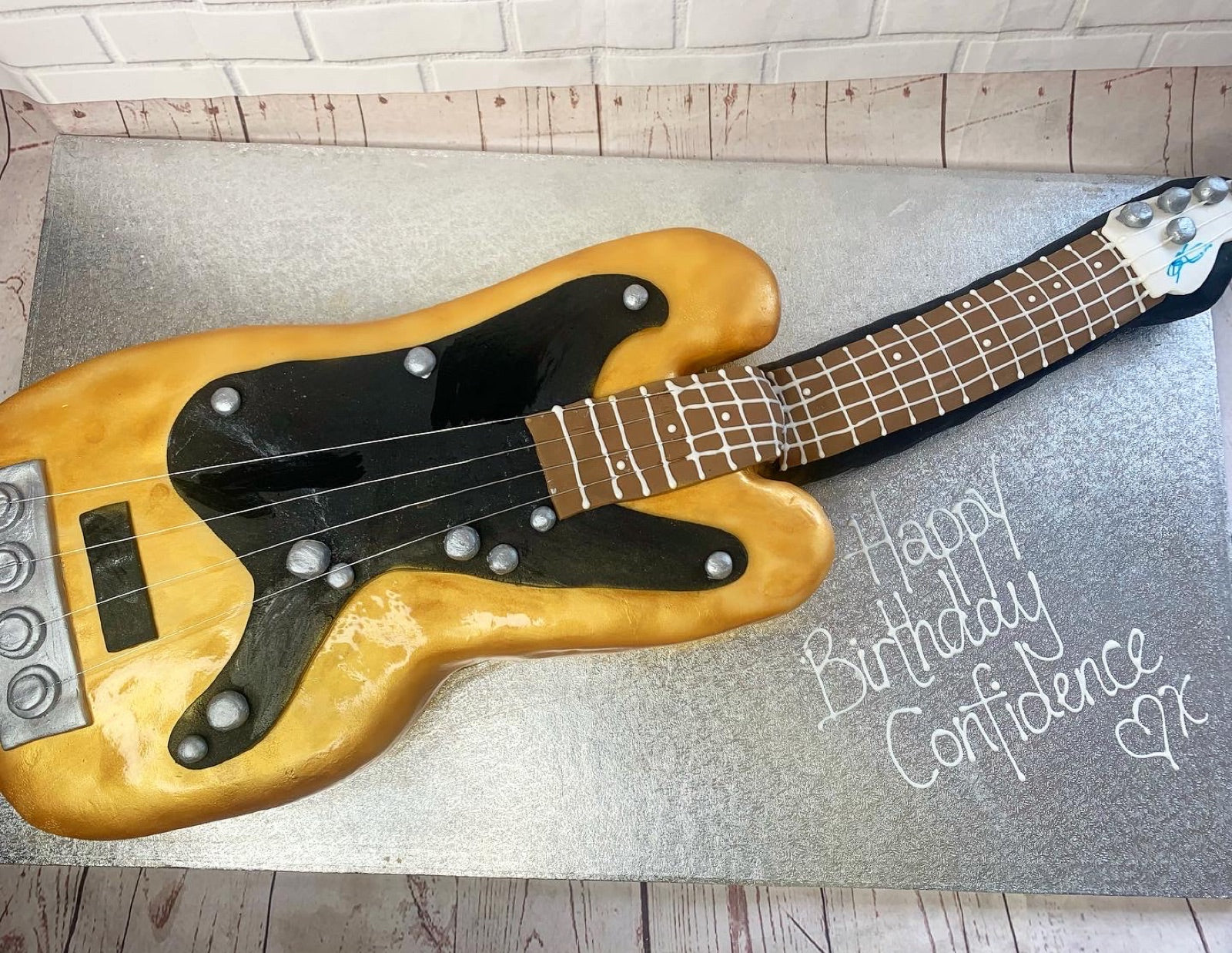 Birthday cake design from the Dimple Boy Cupcakes gallery