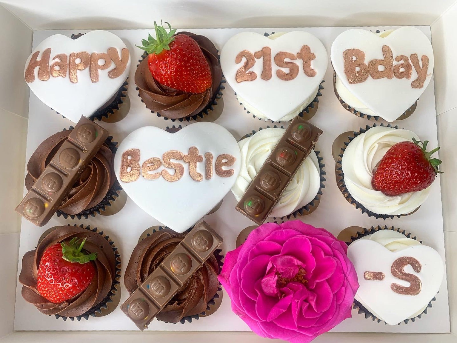 Bespoke cake and cupcake portfolio example