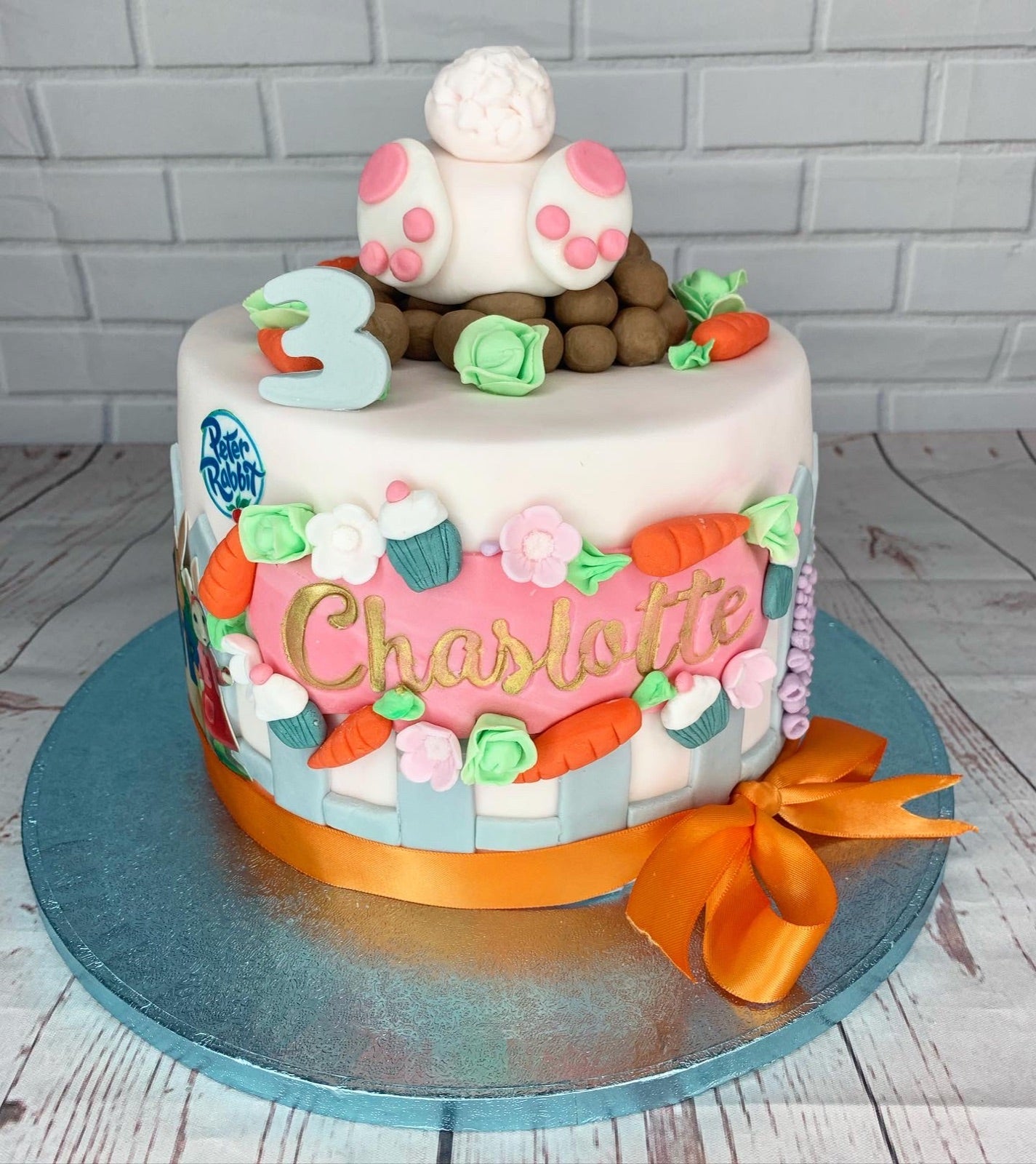 Birthday cake design from the Dimple Boy Cupcakes gallery