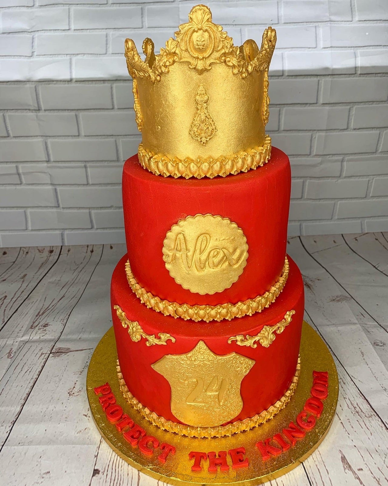 Bespoke cake and cupcake portfolio example