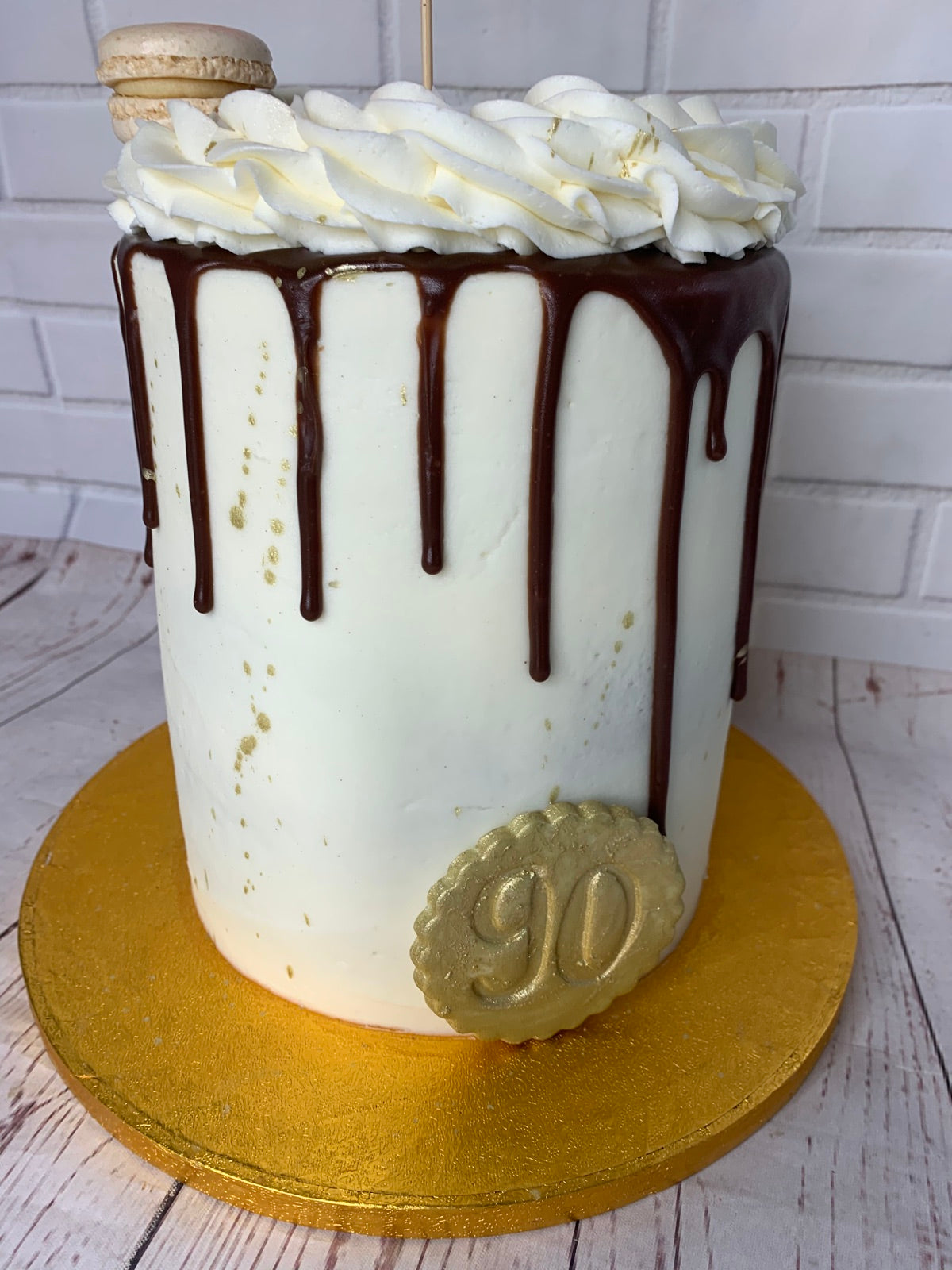 Handmade London cake design by Dimple Boy Cupcakes