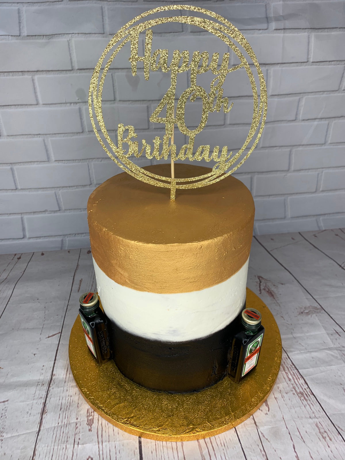 Decorated cupcake box by Dimple Boy Cupcakes
