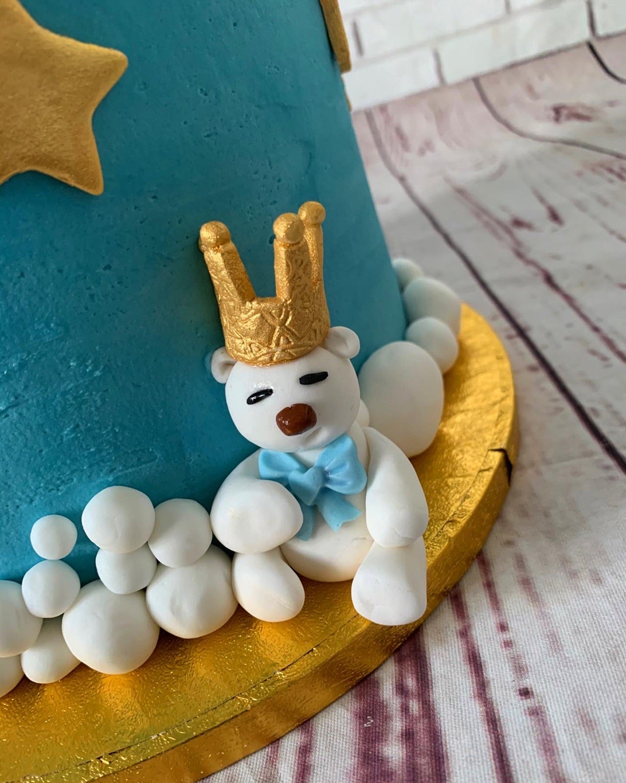 Birthday cake design from the Dimple Boy Cupcakes gallery