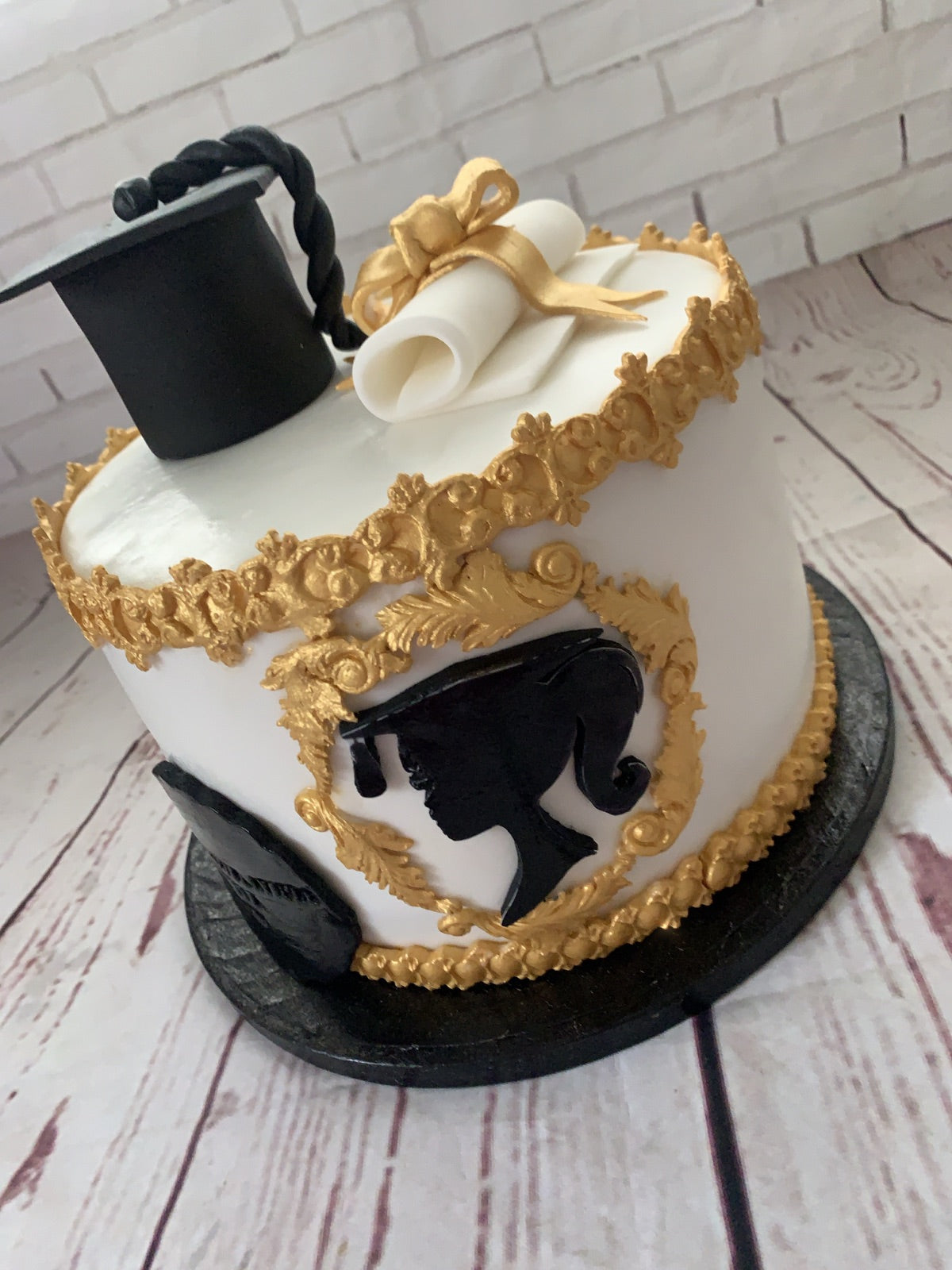 Handmade London cake design by Dimple Boy Cupcakes