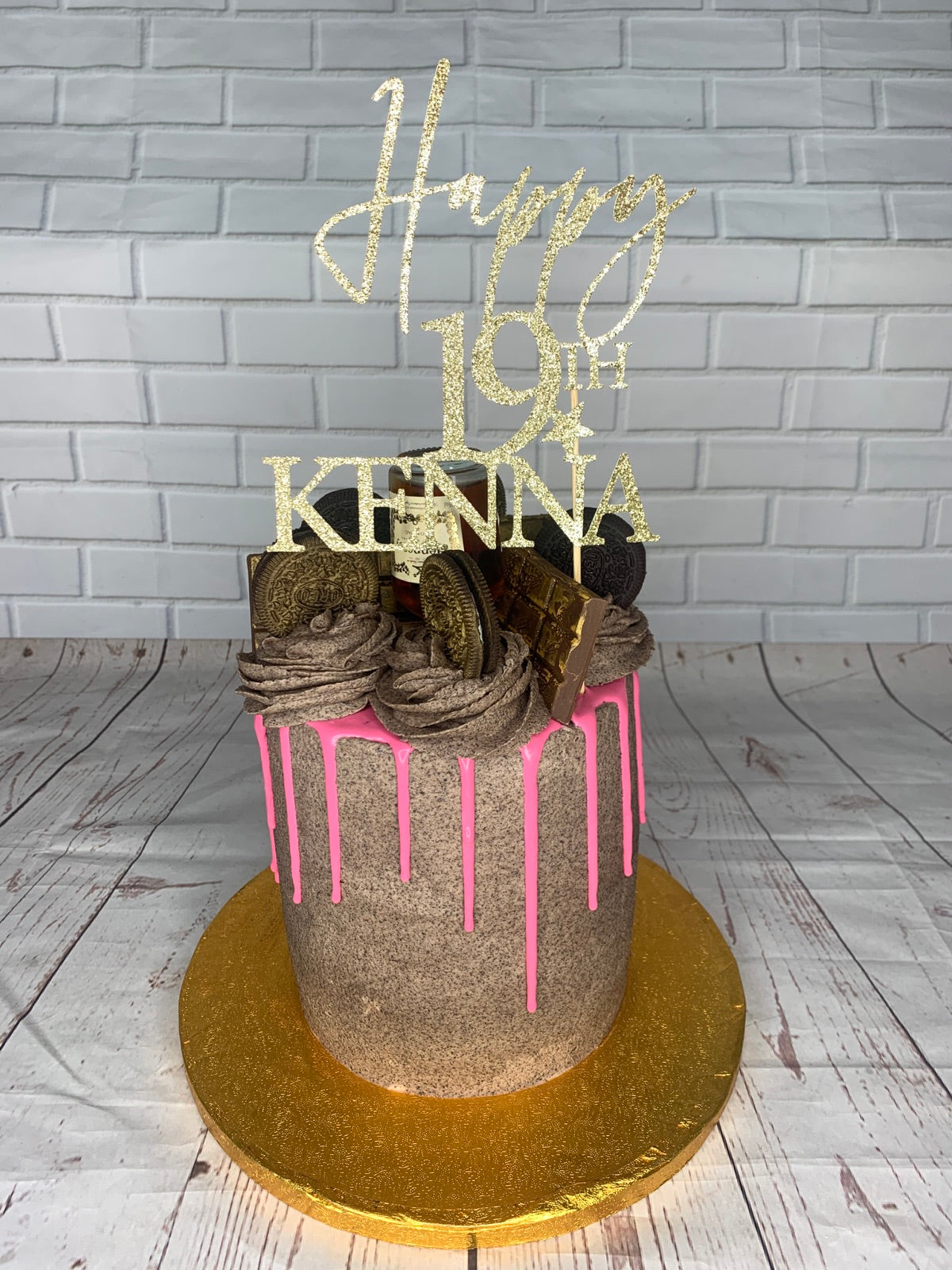 Handmade London cake design by Dimple Boy Cupcakes
