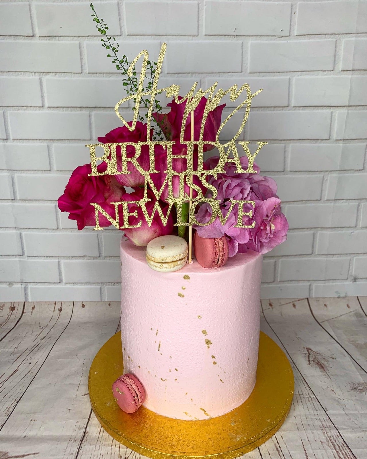 Sweet gift box and cupcake order inspiration
