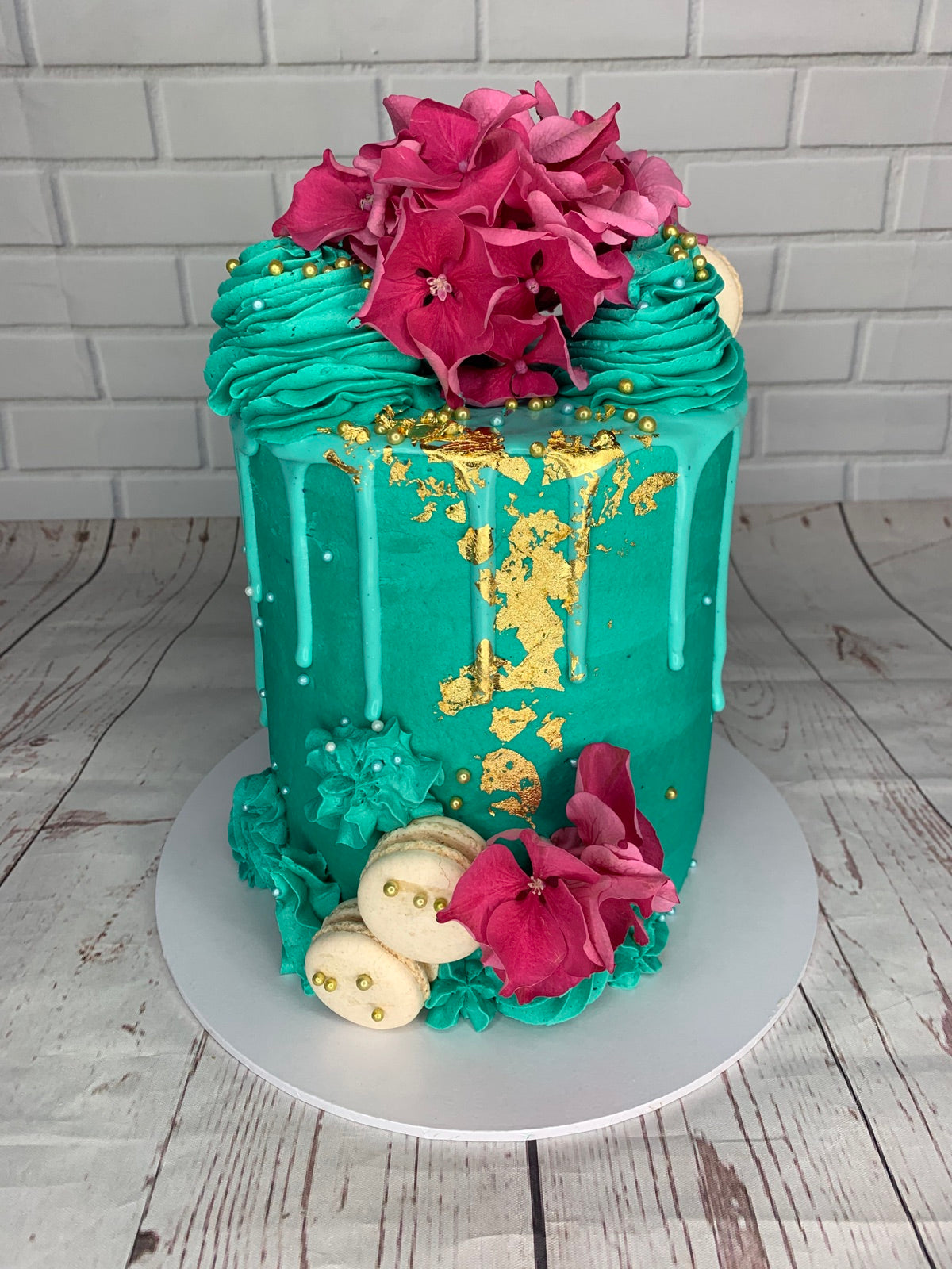 Birthday cake design from the Dimple Boy Cupcakes gallery
