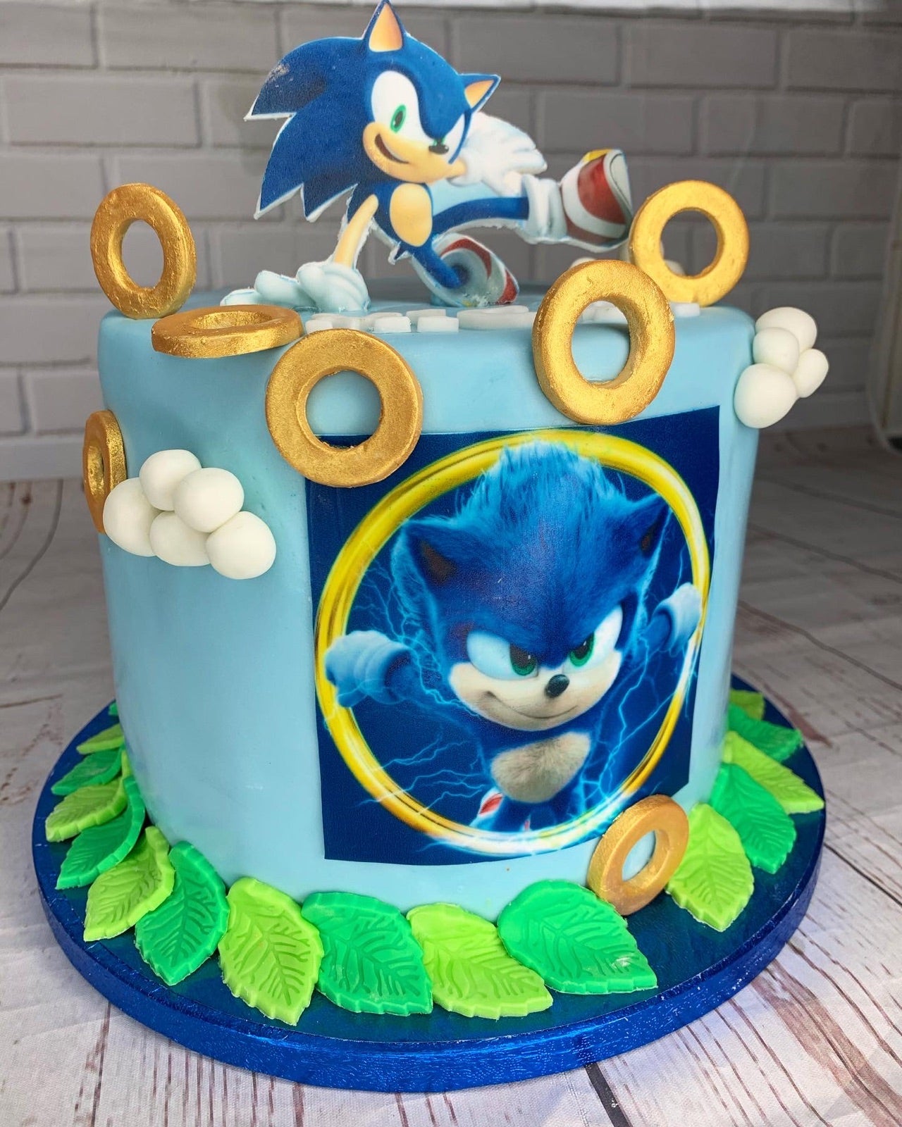 Birthday cake design from the Dimple Boy Cupcakes gallery