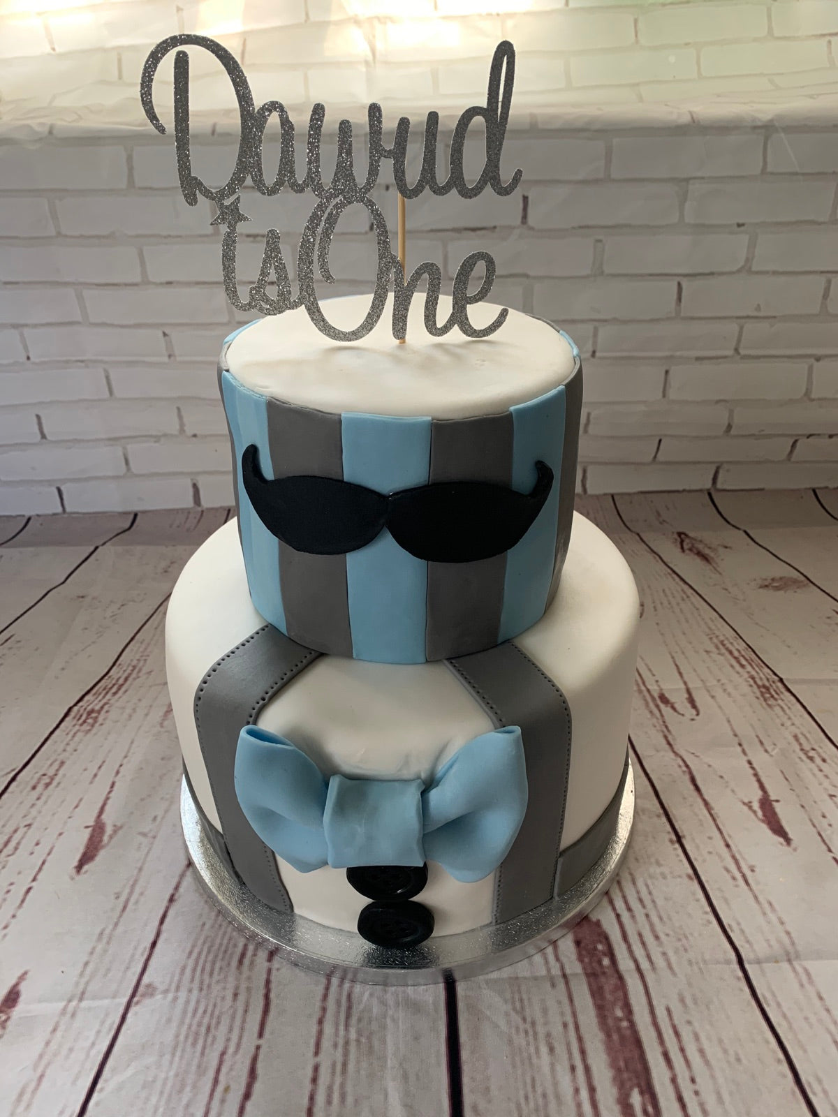 Corporate cupcake and branded bake example