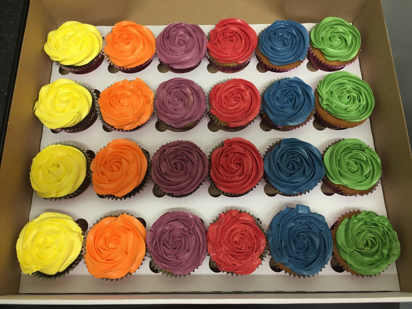 Bespoke cake and cupcake portfolio example