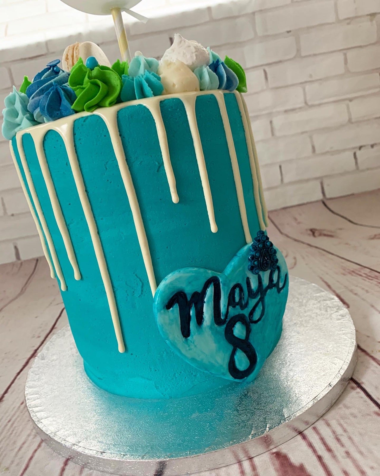 Birthday cake design from the Dimple Boy Cupcakes gallery