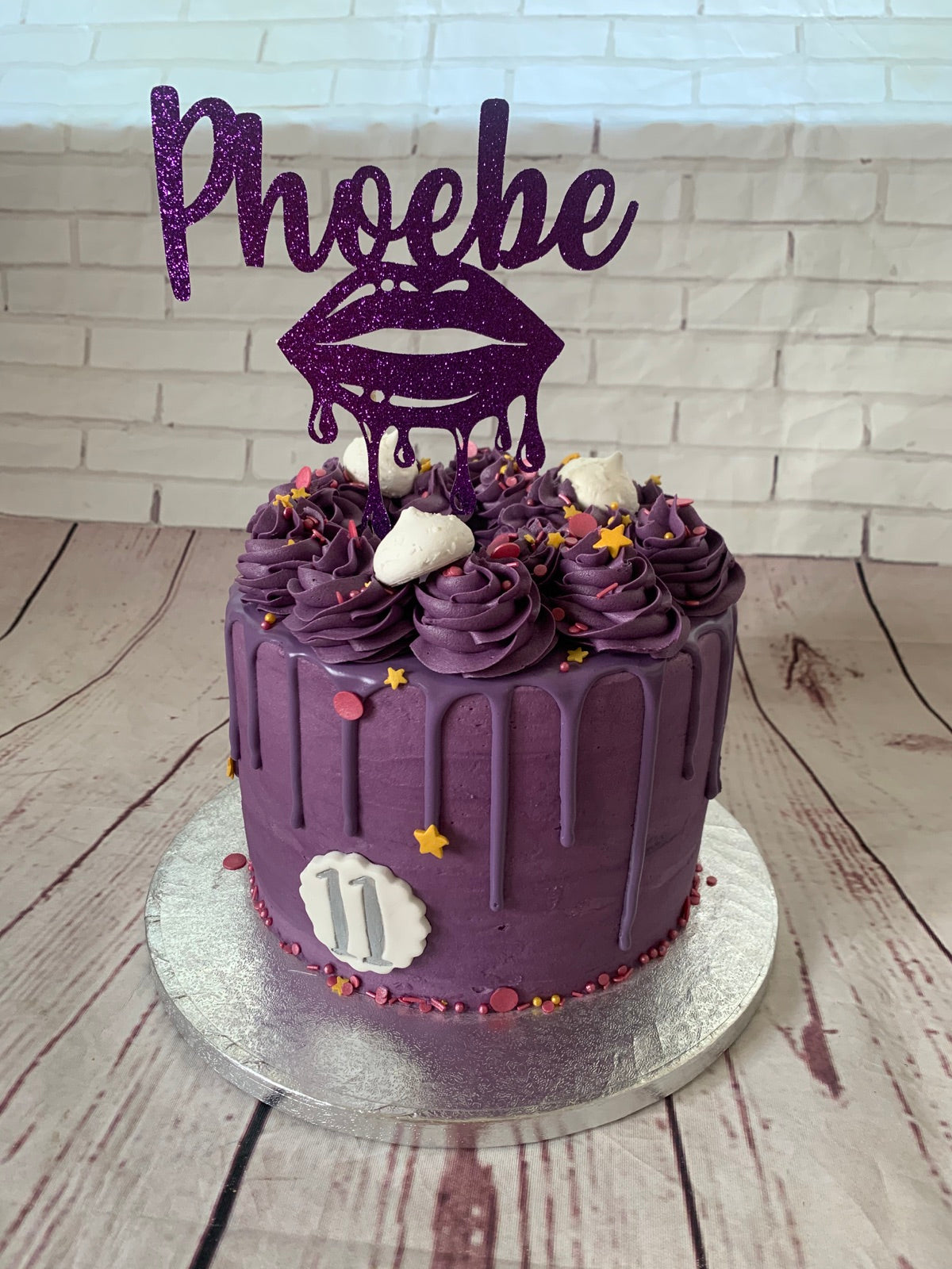 Decorated cupcake box by Dimple Boy Cupcakes