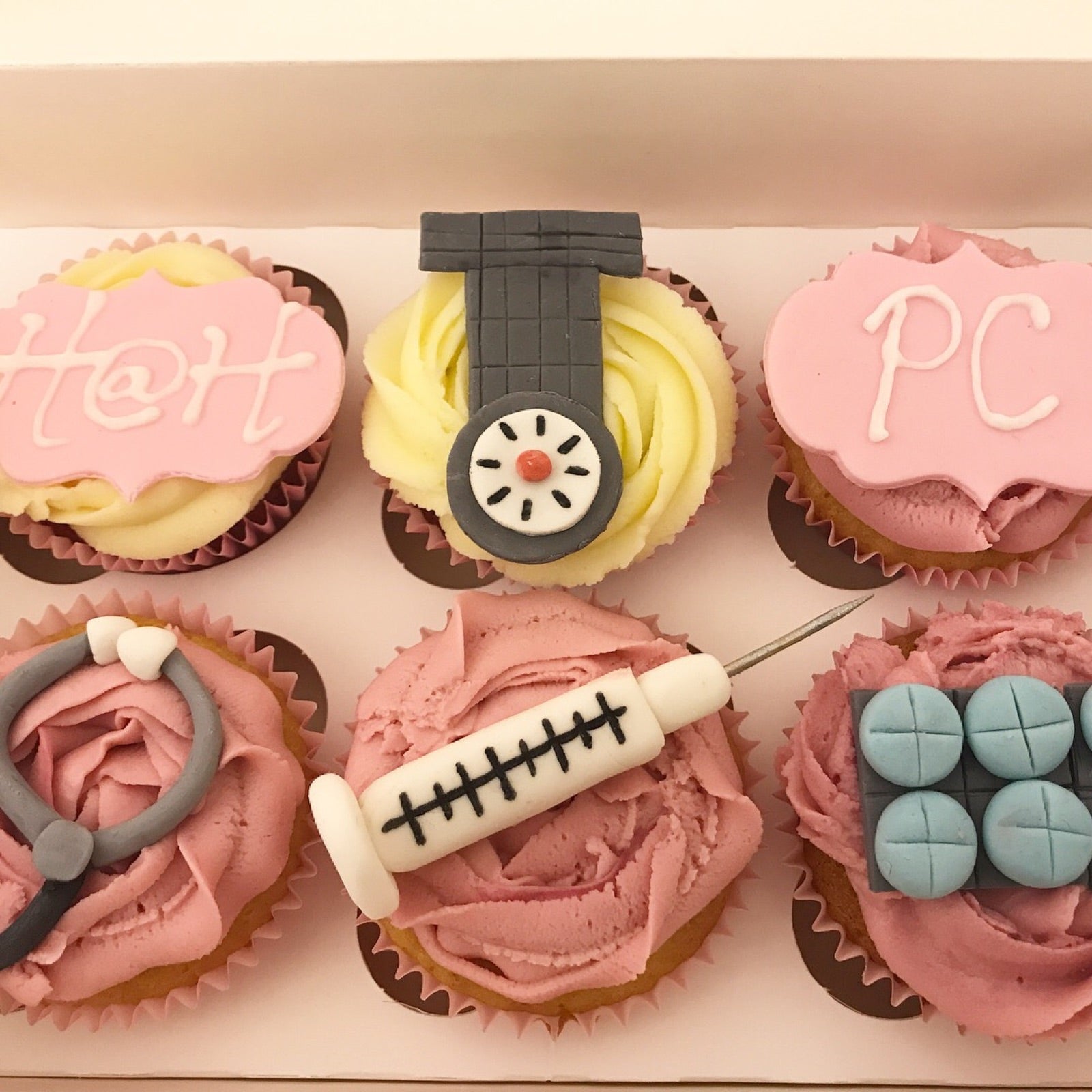 Decorated cupcake box by Dimple Boy Cupcakes