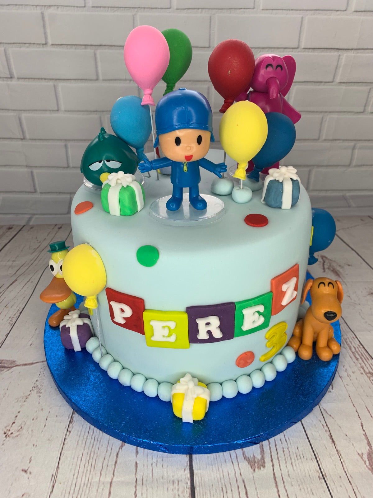 Birthday cake design from the Dimple Boy Cupcakes gallery