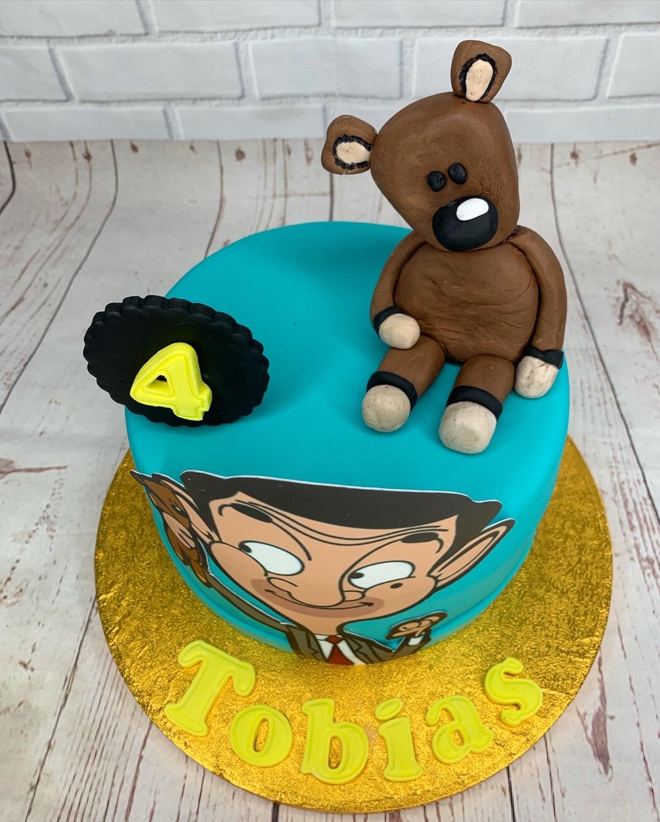 Birthday cake design from the Dimple Boy Cupcakes gallery