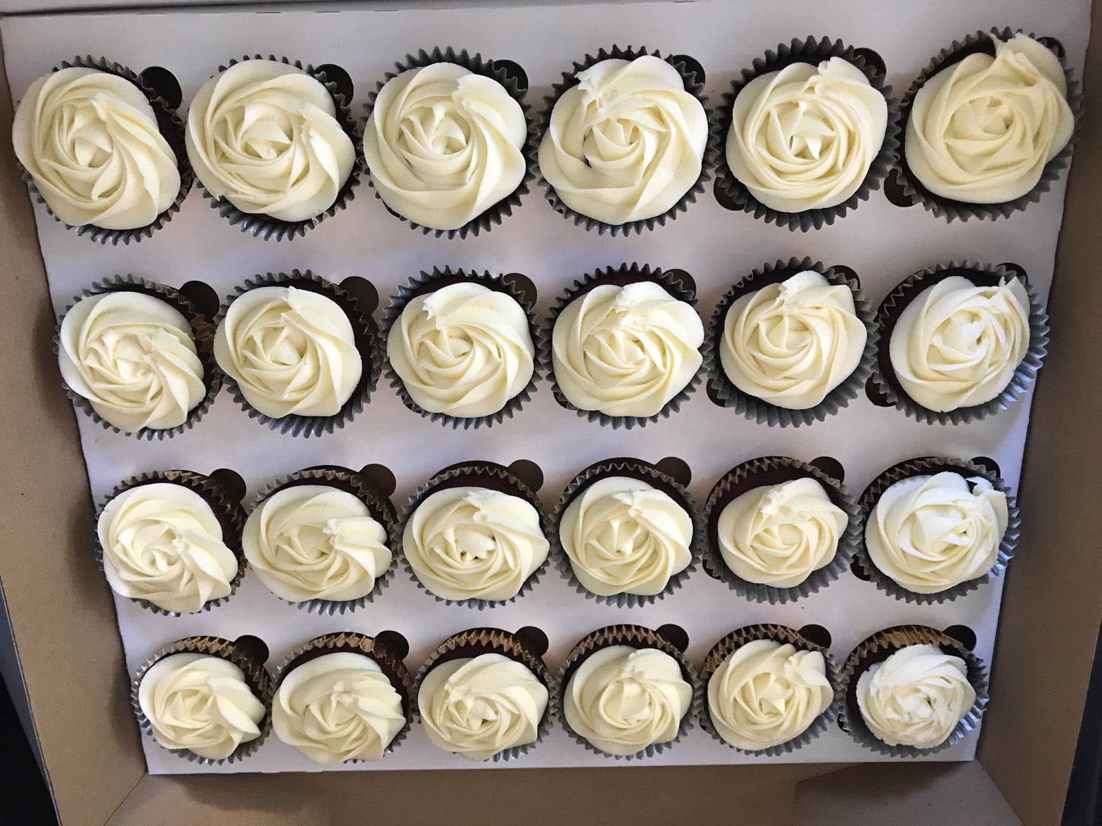 Handmade London cake design by Dimple Boy Cupcakes