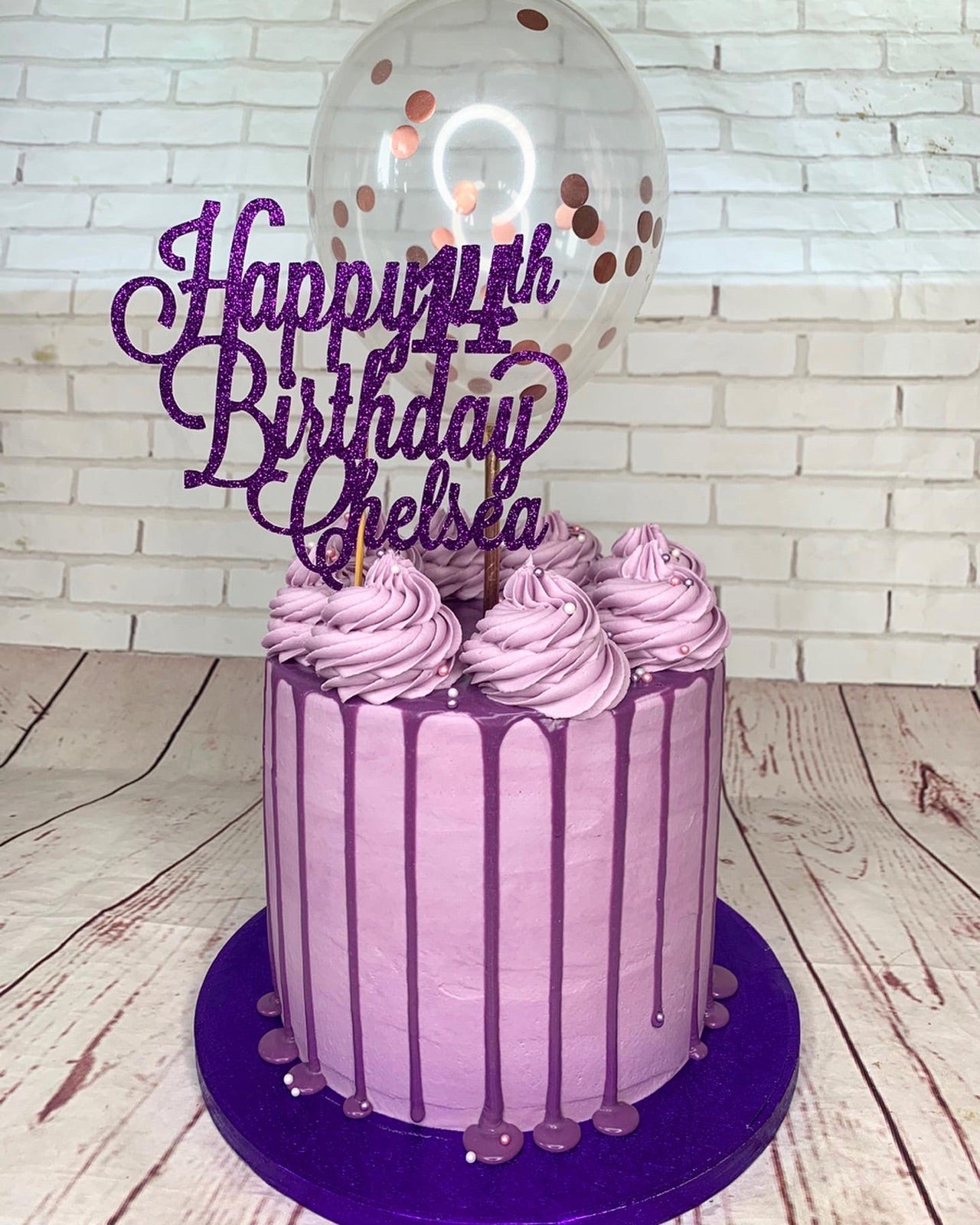 Decorated cupcake box by Dimple Boy Cupcakes