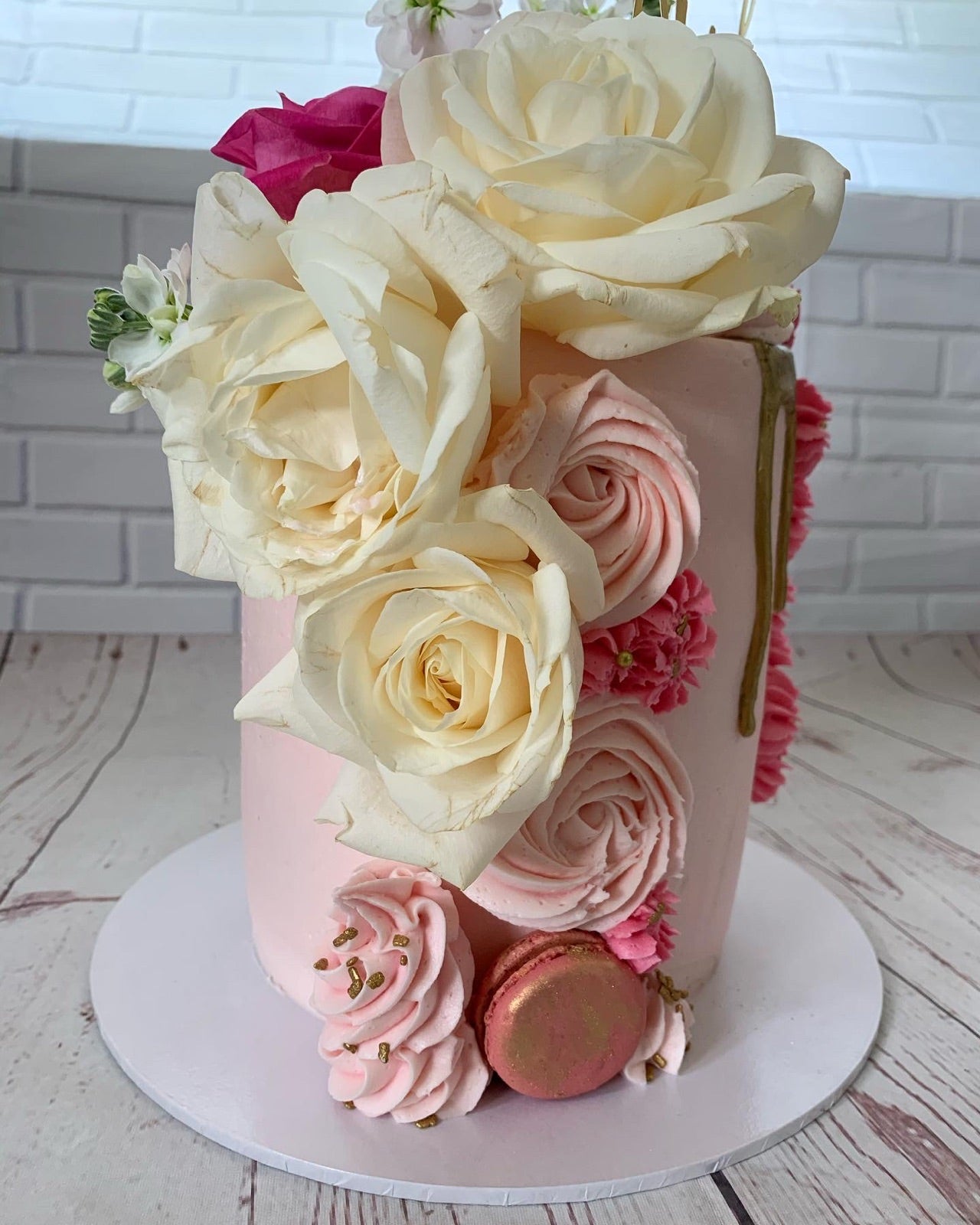 Birthday cake design from the Dimple Boy Cupcakes gallery