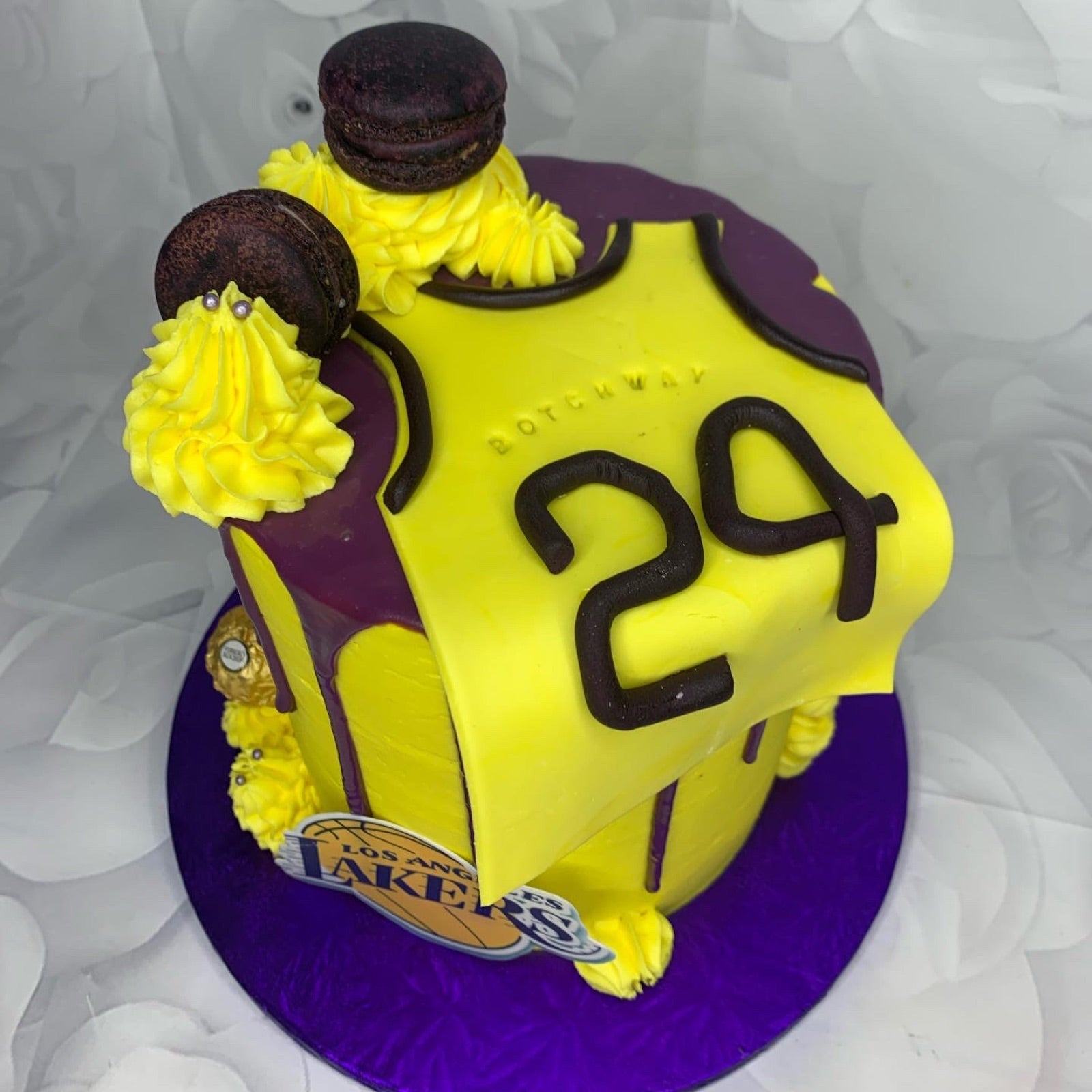 Birthday cake design from the Dimple Boy Cupcakes gallery