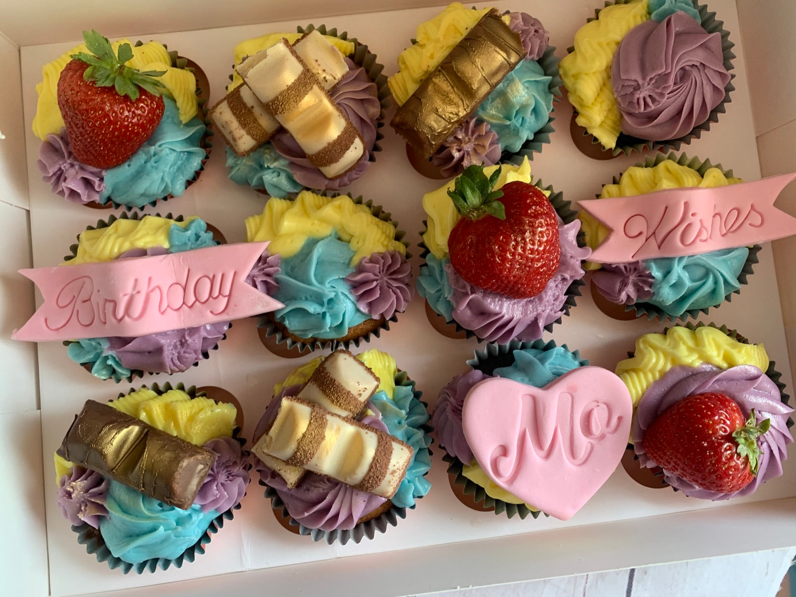Bespoke cake and cupcake portfolio example