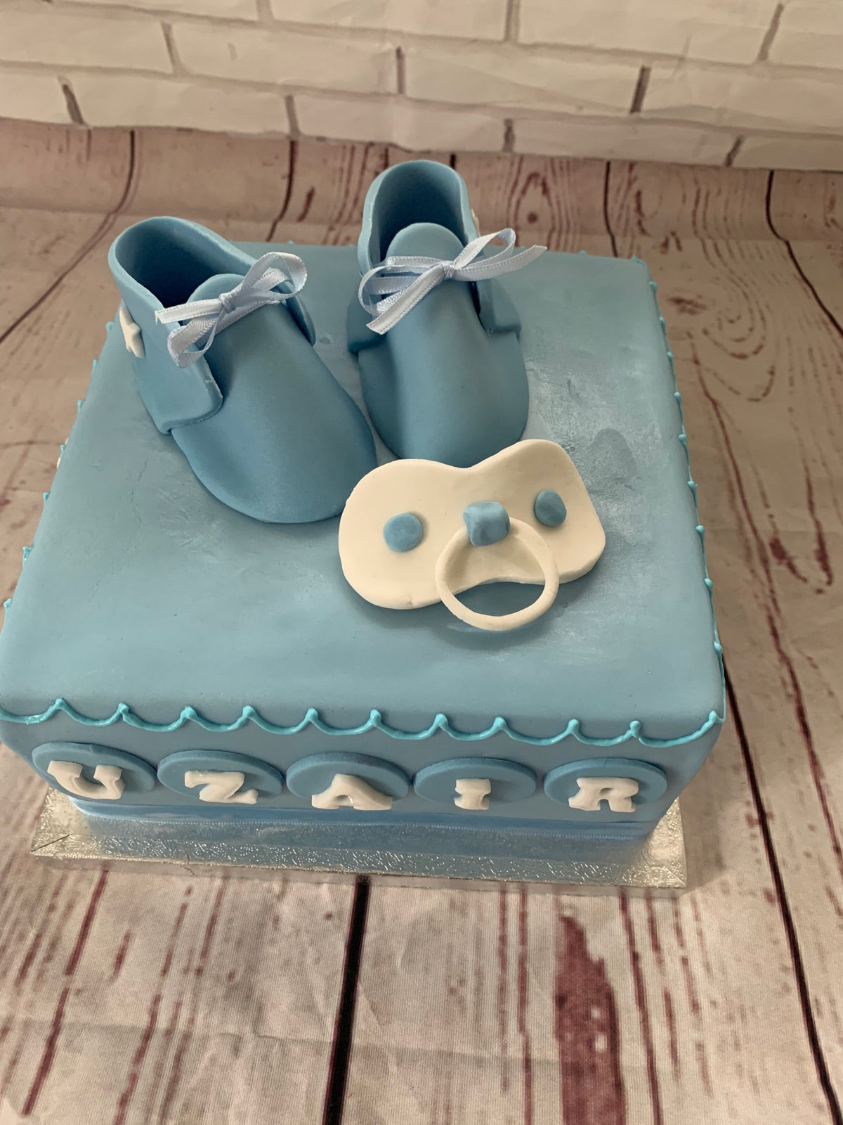 Birthday cake design from the Dimple Boy Cupcakes gallery