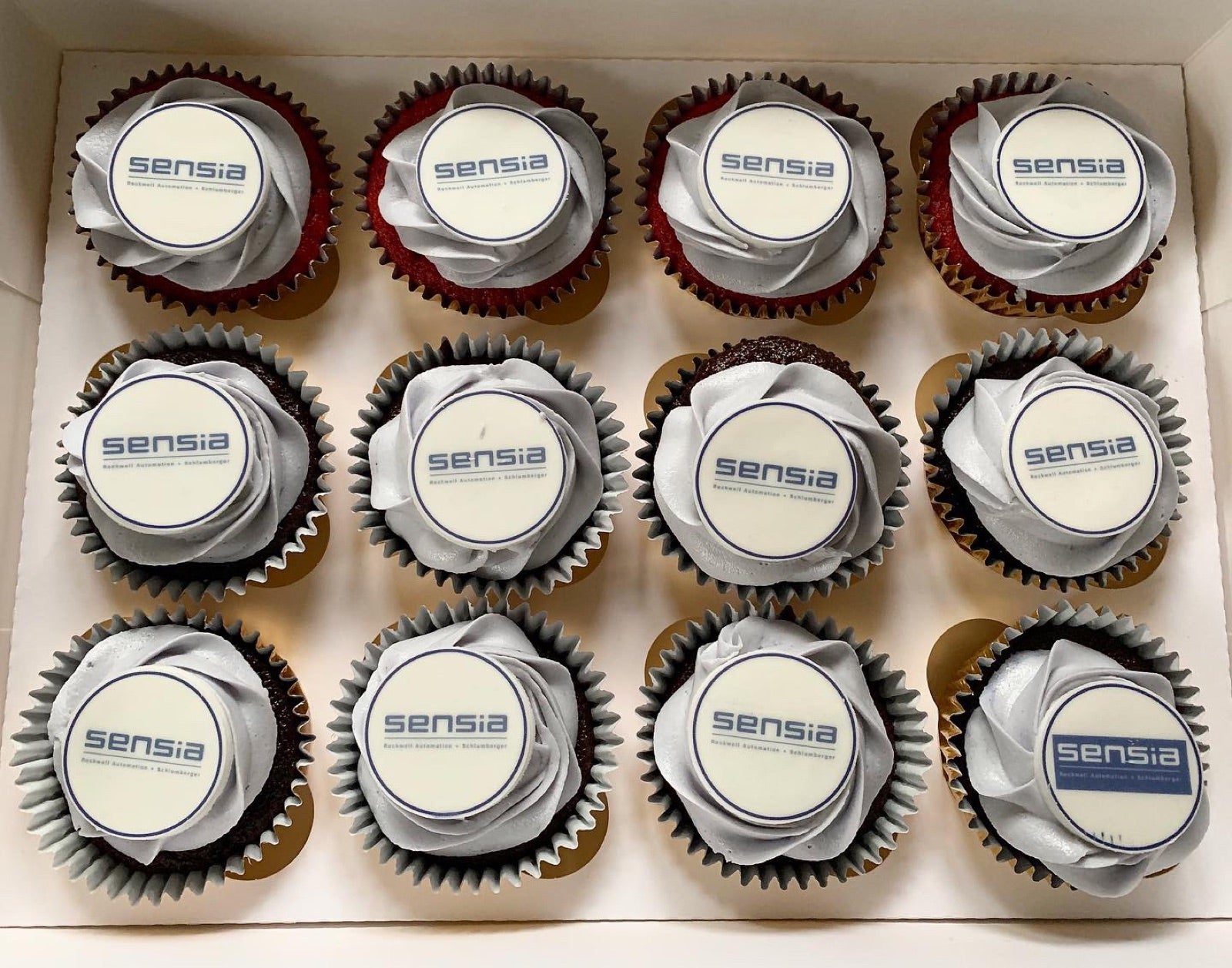 Handmade London cake design by Dimple Boy Cupcakes