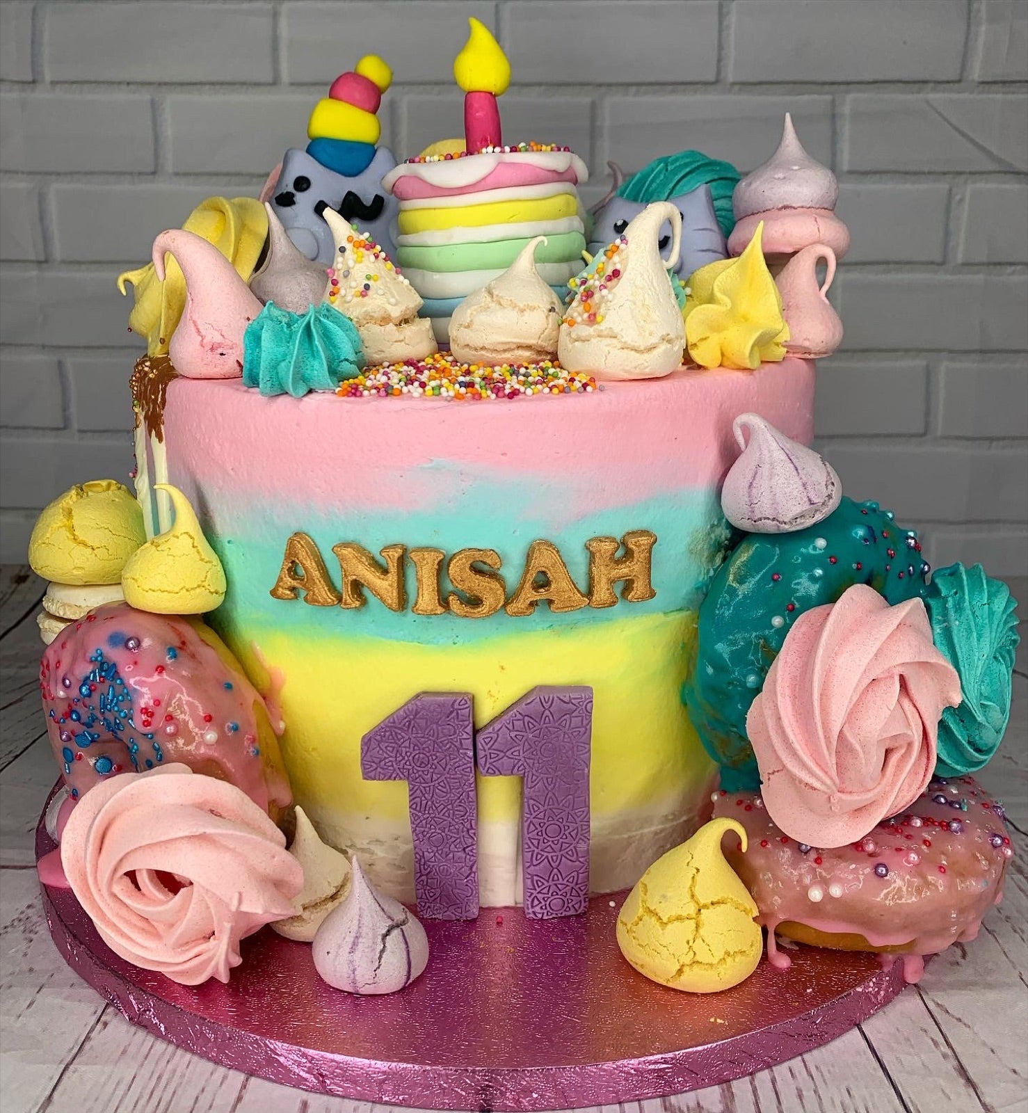 Wedding and event cake inspiration by Dimple Boy Cupcakes